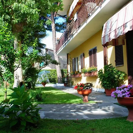 Lorena * Форте-деи-Марми