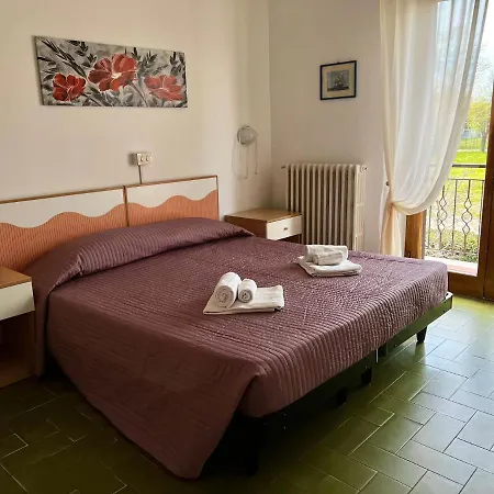 Hotel Lorena *