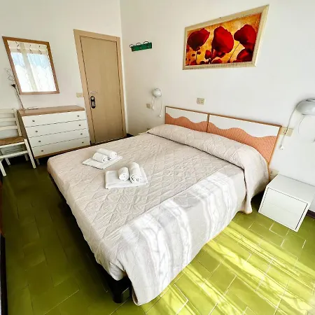 Lorena Hotel *